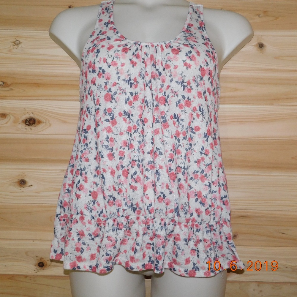 Love Scene XL floral crochet back knit tank